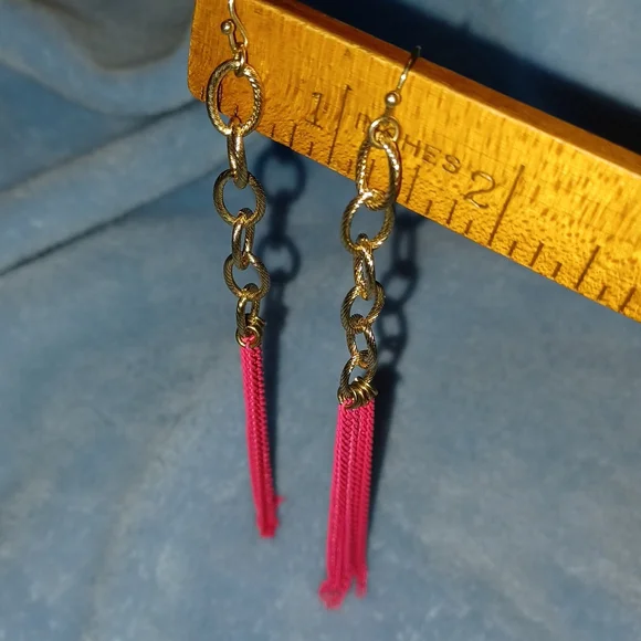 Barbie pink 💗 tassel earrings. - Picture 3 of 3
